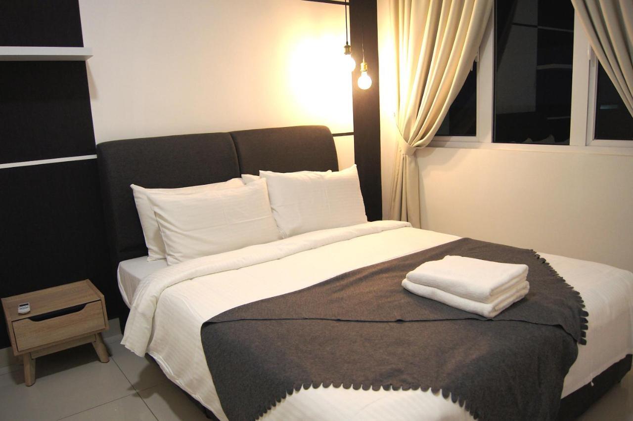 Twin Galaxy Suites By Iconic Bliss Johor Bahru Exterior foto